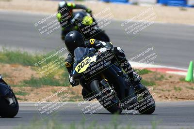 media/Apr-30-2023-CRA (Sun) [[020fcf5d43]]/Race 3-1000 Amateur Supersport/